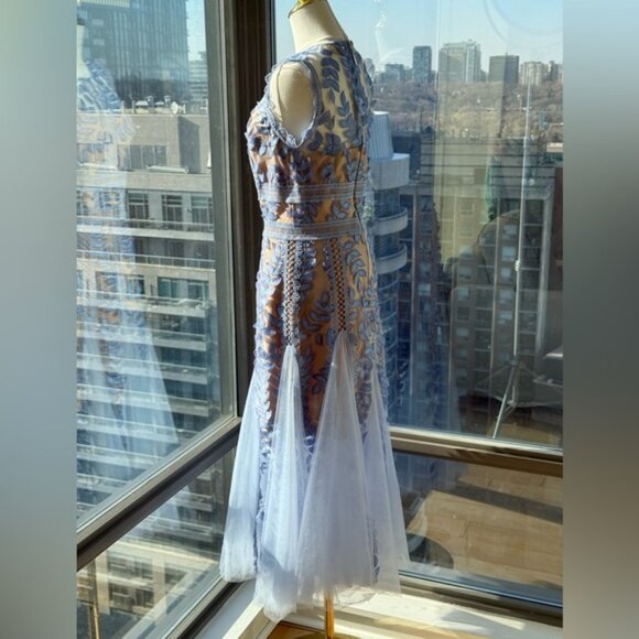 🆕 BRONX & BANCO 🧿 NWOT Violet Flared Embroidered Mesh Midi Dress, Sz M US 6 - Picture 6 of 16